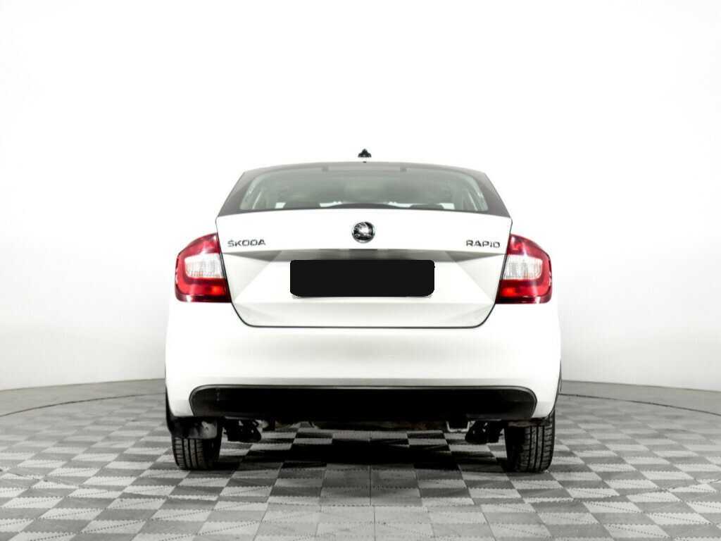 Skoda Rapid с пробегом — 2018 год. Фото: #5