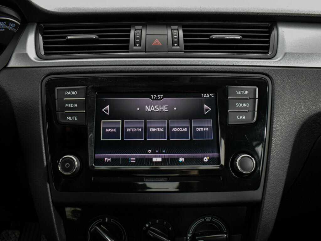 Skoda Rapid с пробегом — 2018 год. Фото: #12