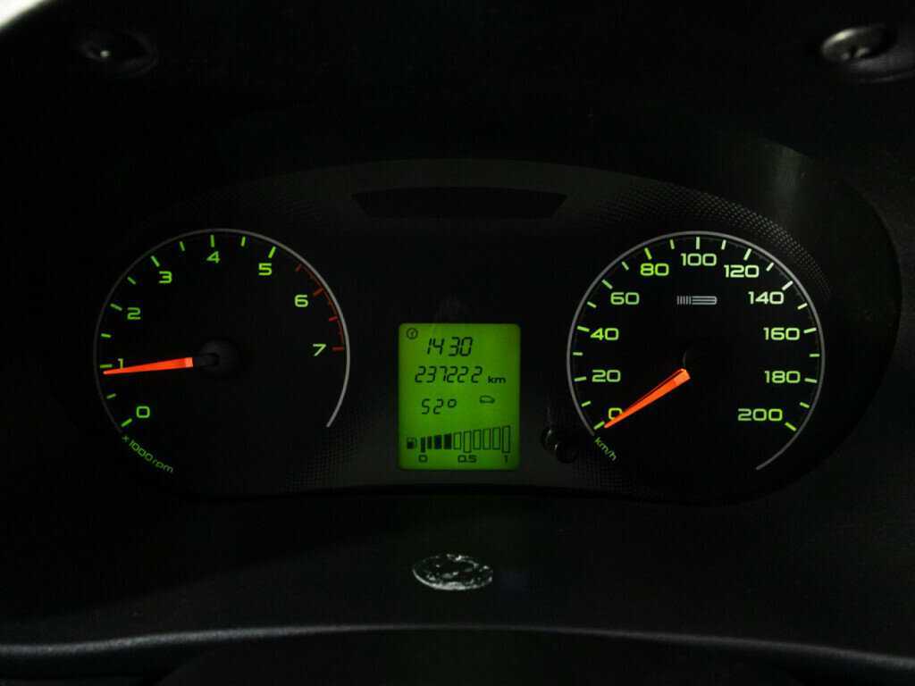 Lada (ВАЗ) Granta с пробегом — 2016 год. Фото: #11