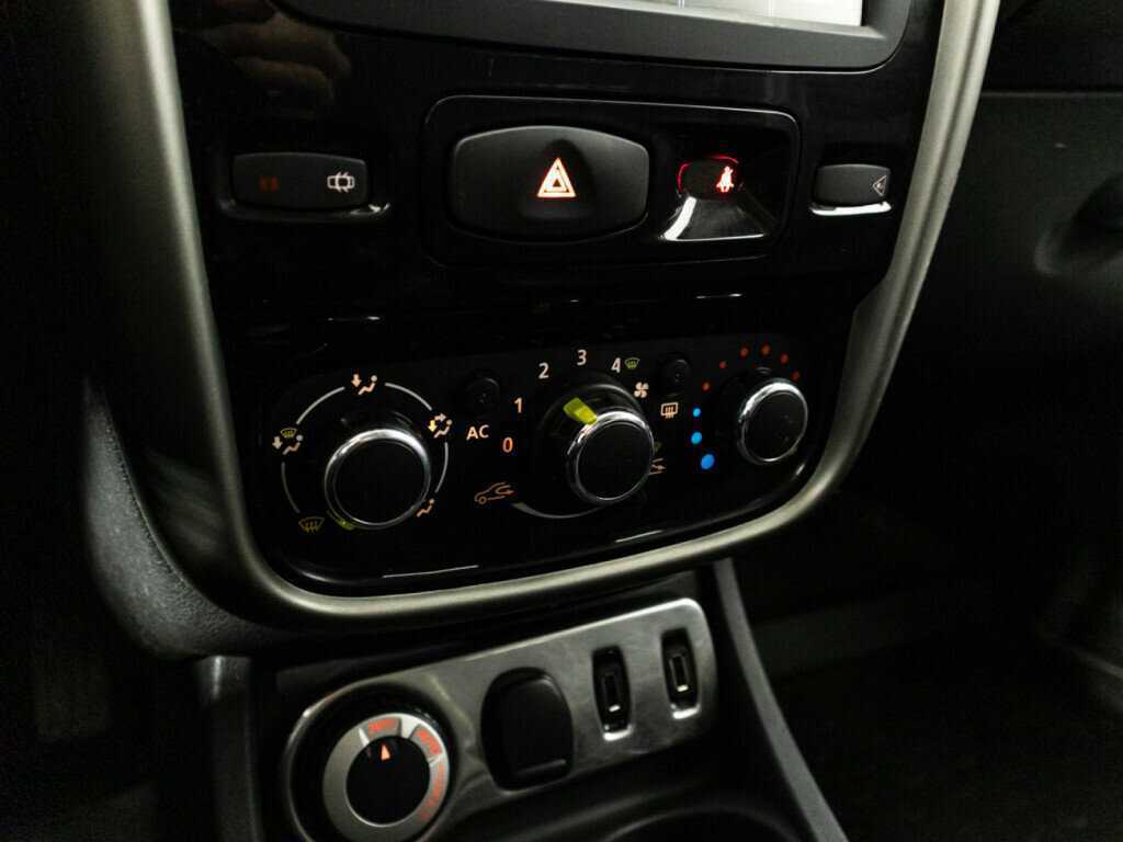 Renault Duster с пробегом — 2014 год. Фото: #15