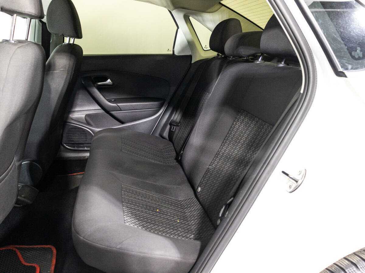 Volkswagen Polo с пробегом — 2017 год. Фото: #6