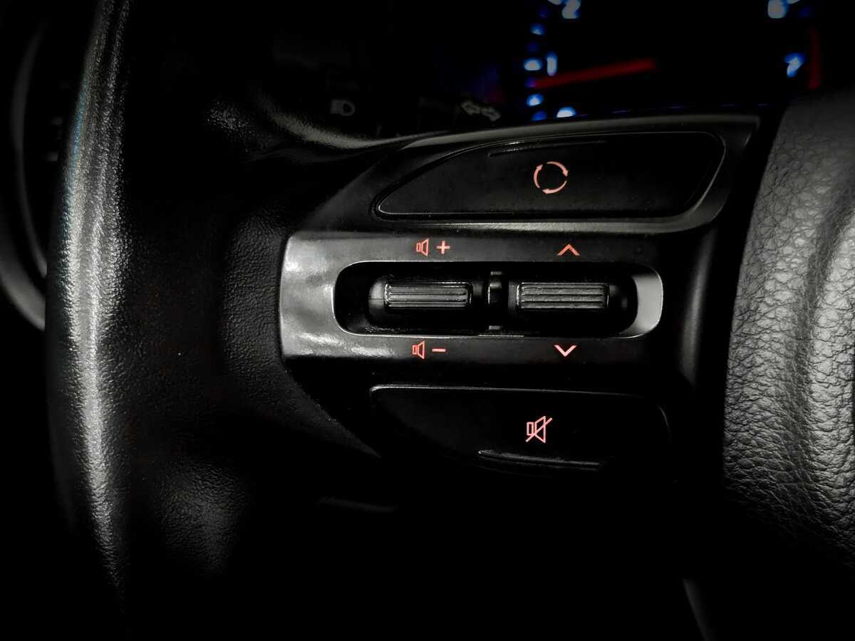 Kia Rio с пробегом — 2020 год. Фото: #25