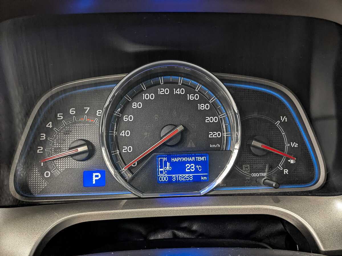 Toyota RAV4 с пробегом — 2014 год. Фото: #15