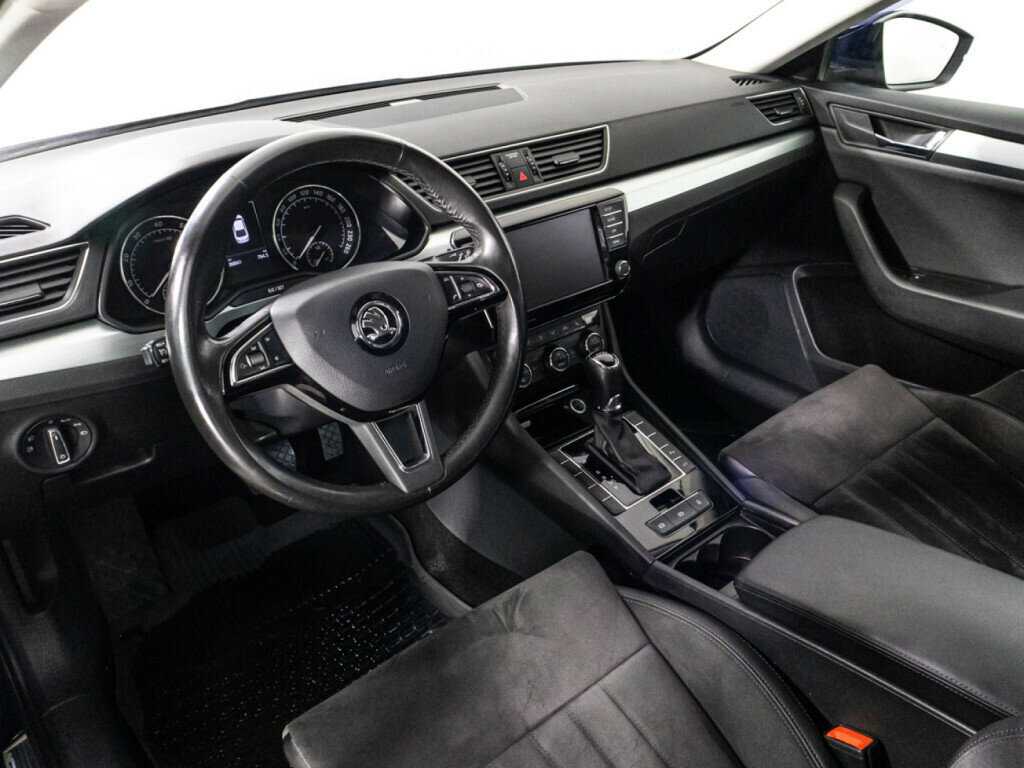 Skoda Superb с пробегом — 2017 год. Фото: #10