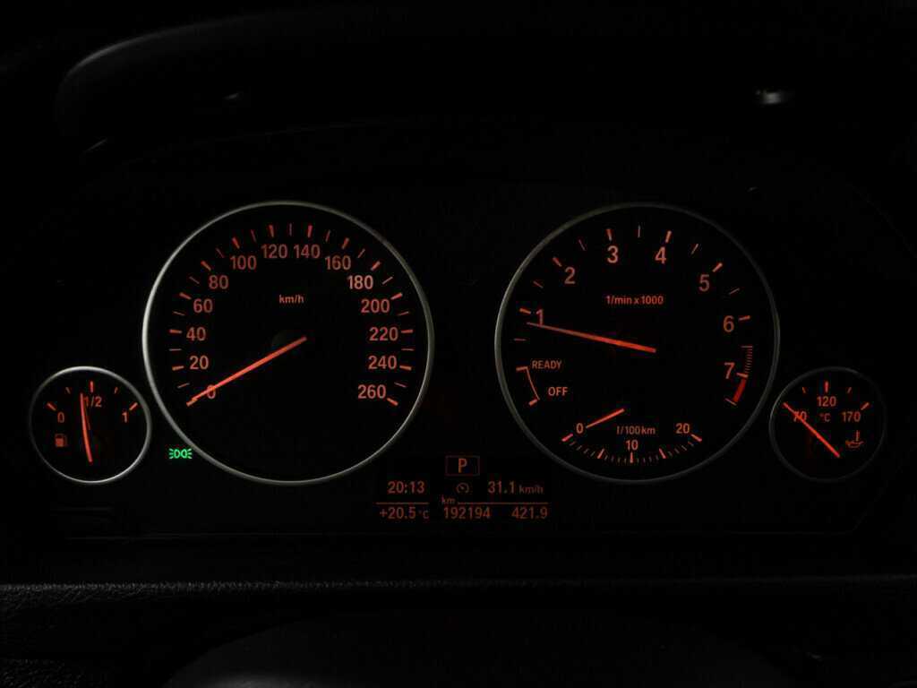 BMW 3 серии с пробегом — 2013 год. Фото: #11