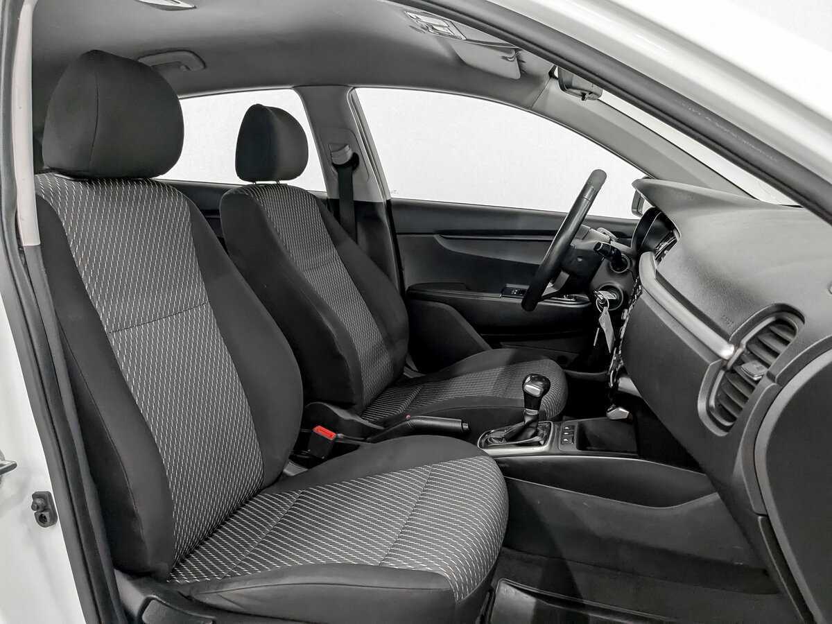 Kia Rio с пробегом — 2020 год. Фото: #22