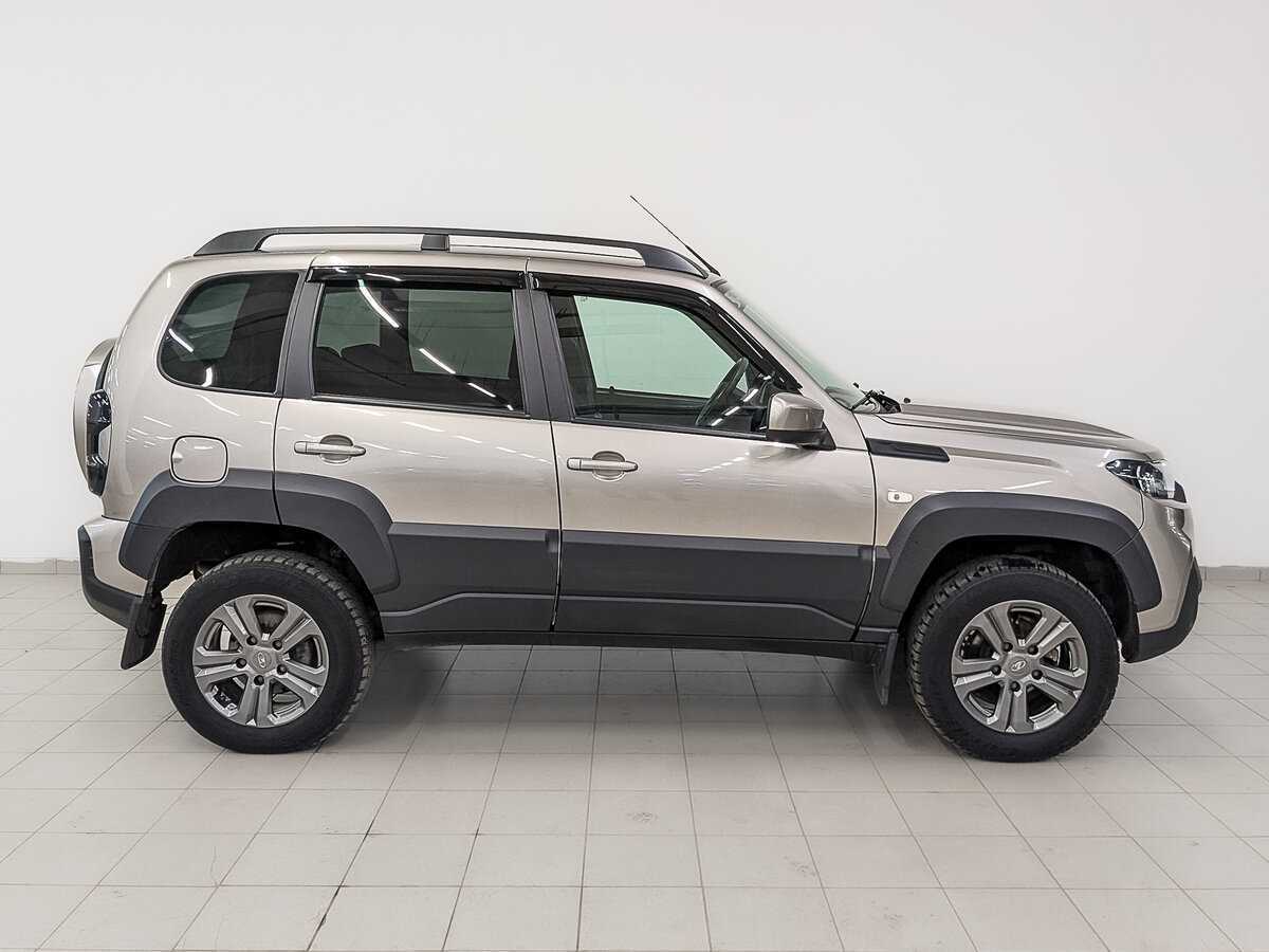 Lada (ВАЗ) Niva с пробегом — 2021 год. Фото: #3