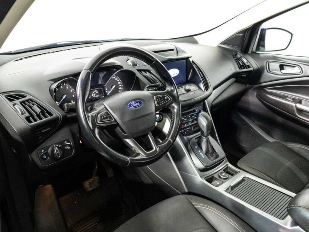 Ford Kuga с пробегом — 2017 год. Фото: #10