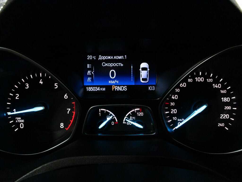 Ford Kuga с пробегом — 2017 год. Фото: #11