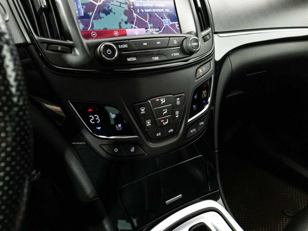 Opel Insignia с пробегом — 2014 год. Фото: #17