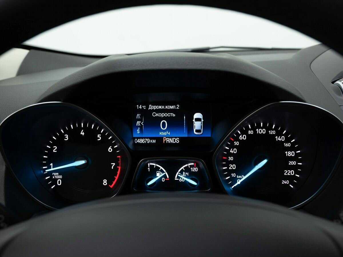 Ford Kuga с пробегом — 2017 год. Фото: #17