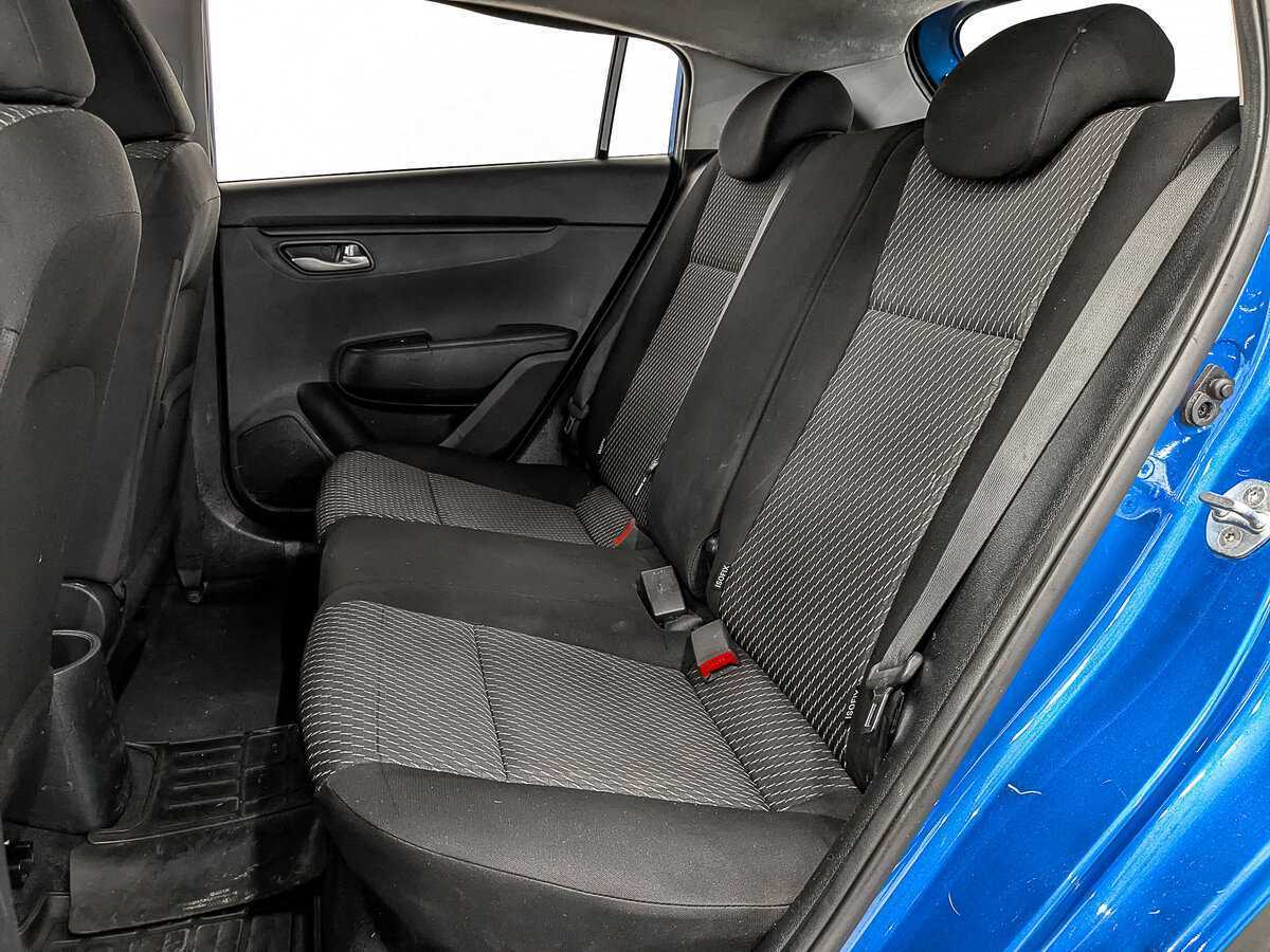 Kia Rio с пробегом — 2020 год. Фото: #17