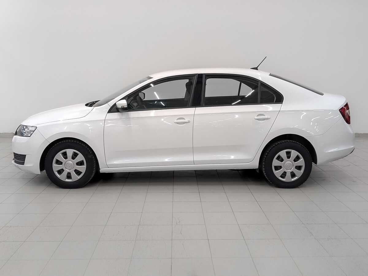 Skoda Rapid с пробегом — 2017 год. Фото: #7