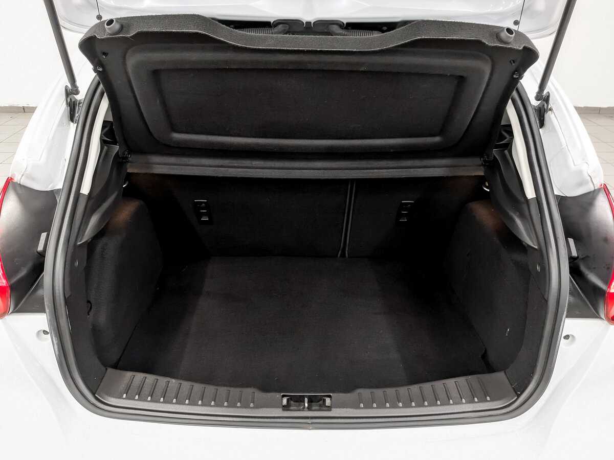 Ford Focus с пробегом — 2015 год. Фото: #9