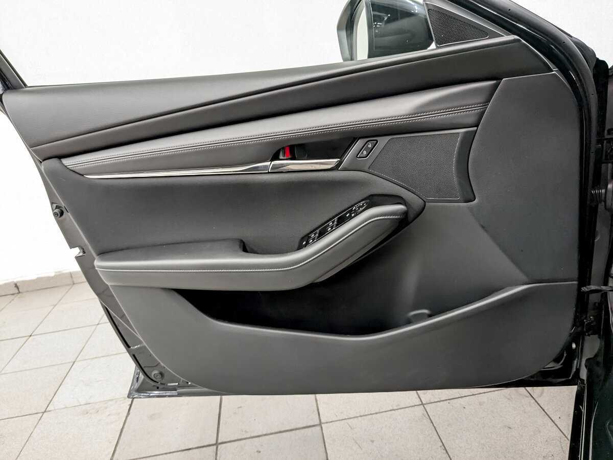 Mazda 3 с пробегом — 2019 год. Фото: #18