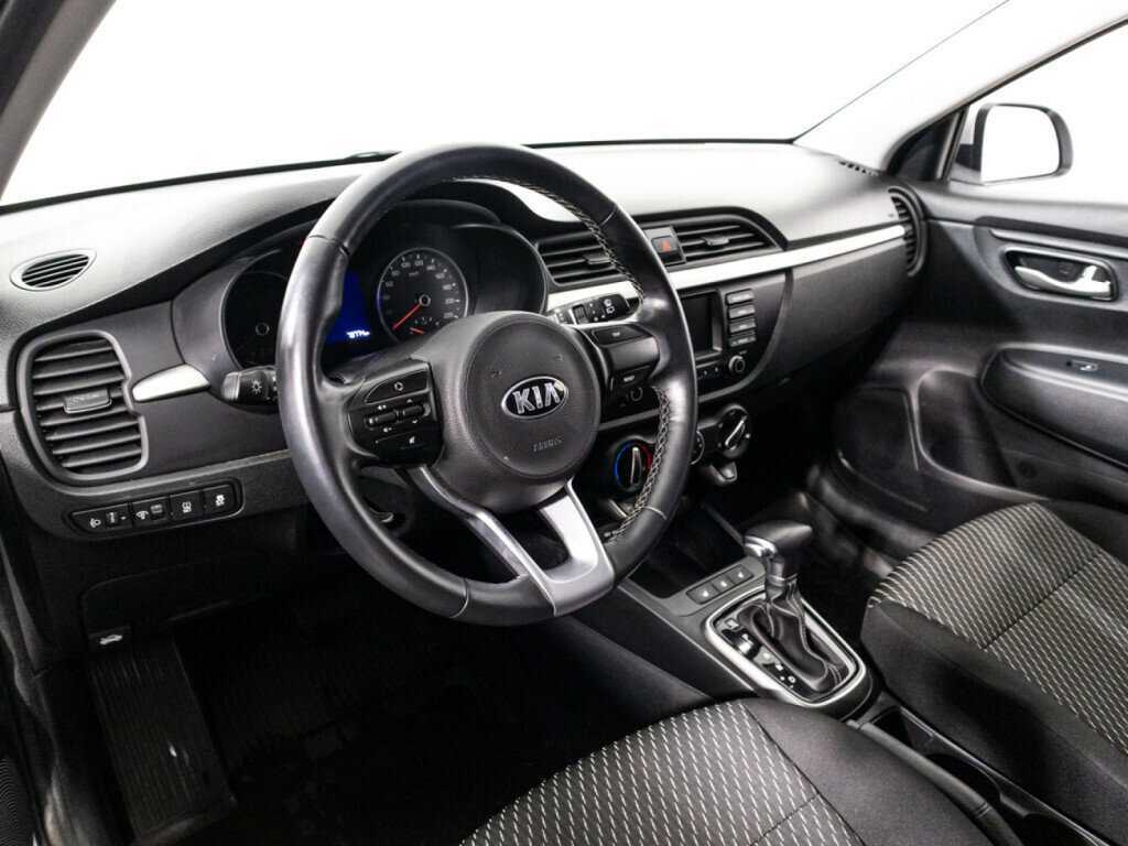 Kia Rio с пробегом — 2020 год. Фото: #10
