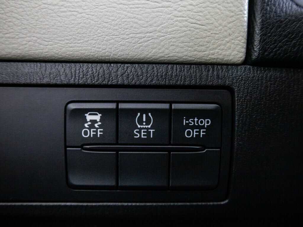 Mazda 6 с пробегом — 2015 год. Фото: #19