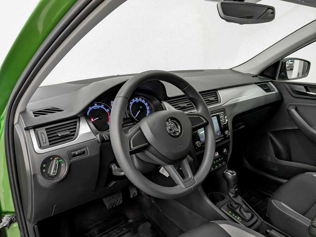 Skoda Rapid с пробегом — 2018 год. Фото: #15