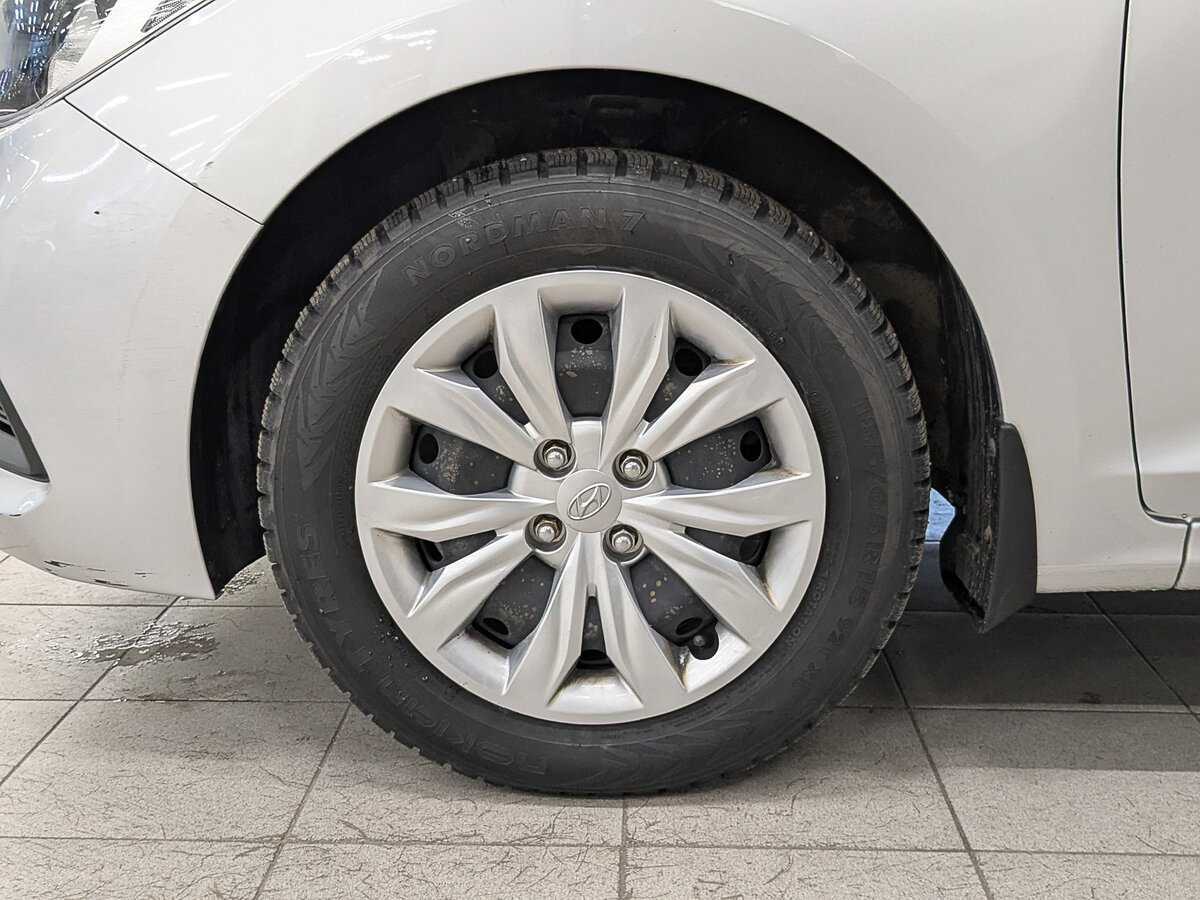 Hyundai Solaris с пробегом — 2018 год. Фото: #11