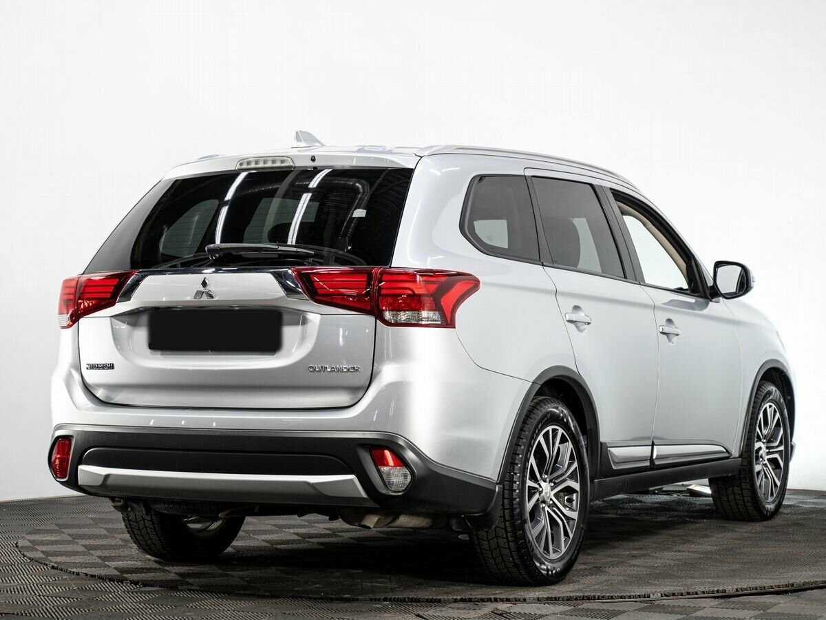 Mitsubishi Outlander с пробегом — 2018 год. Фото: #3