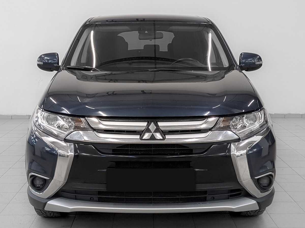 Mitsubishi Outlander с пробегом — 2017 год. Фото: #1