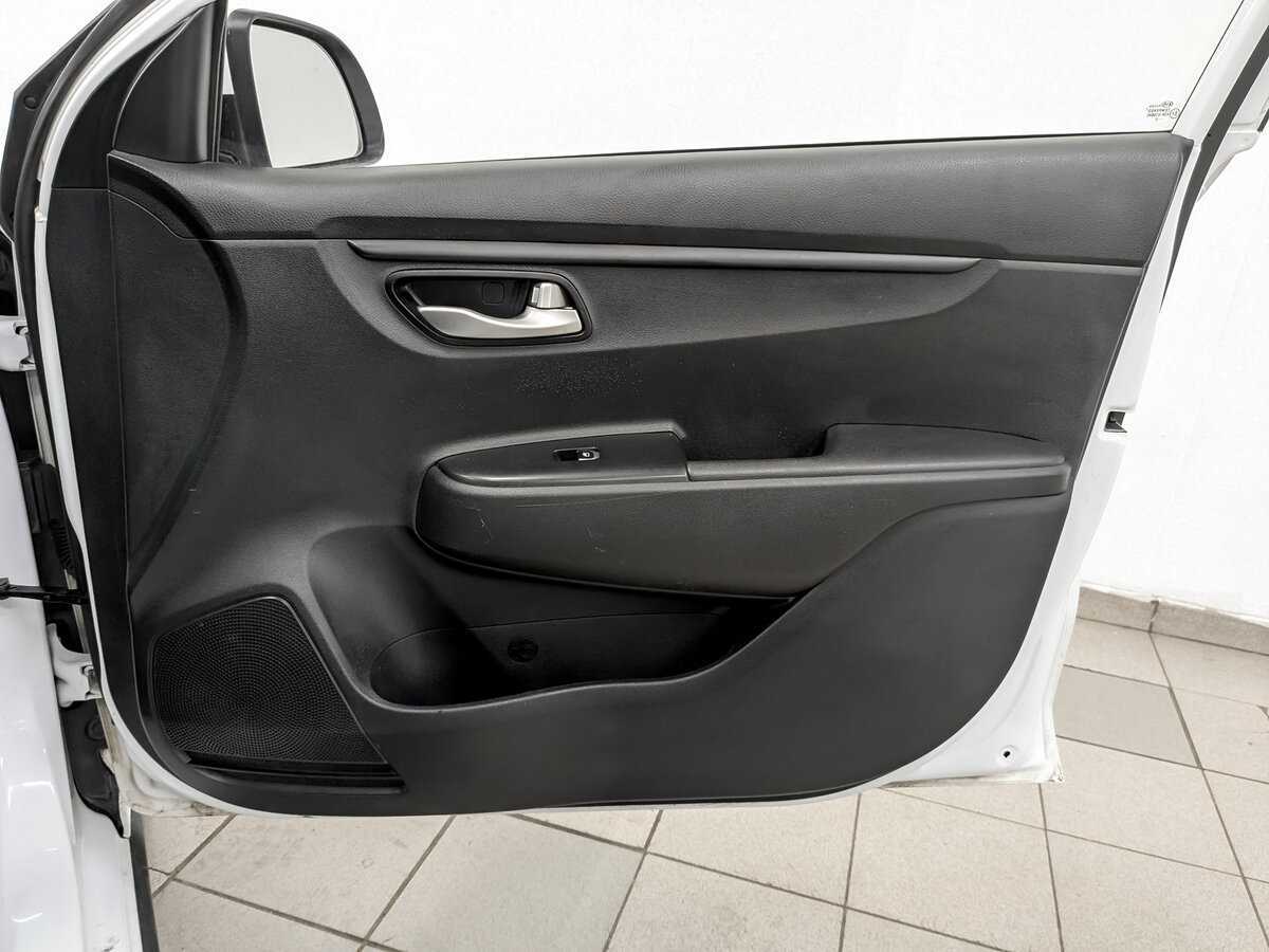 Kia Rio с пробегом — 2020 год. Фото: #21