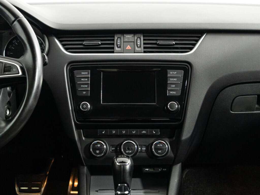 Skoda Octavia с пробегом — 2014 год. Фото: #13