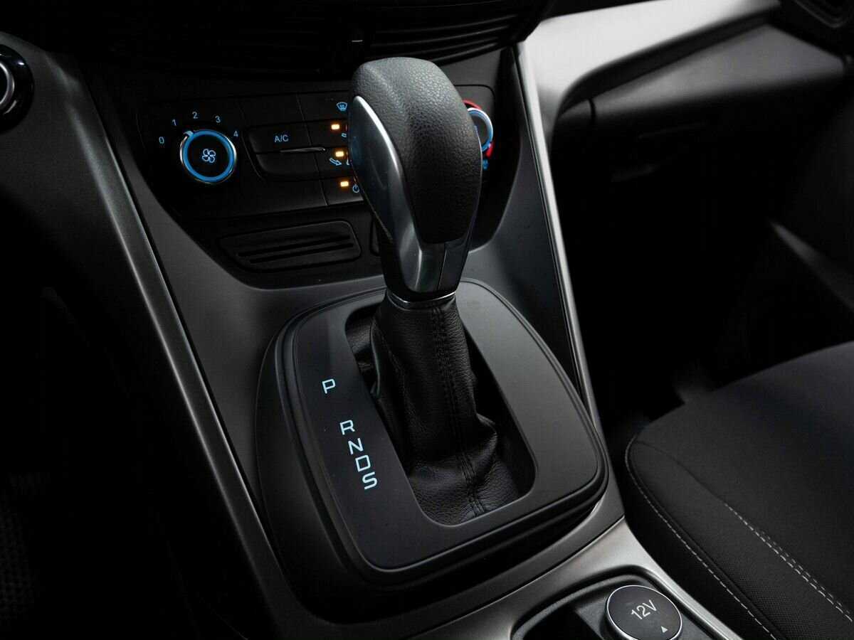 Ford Kuga с пробегом — 2017 год. Фото: #24