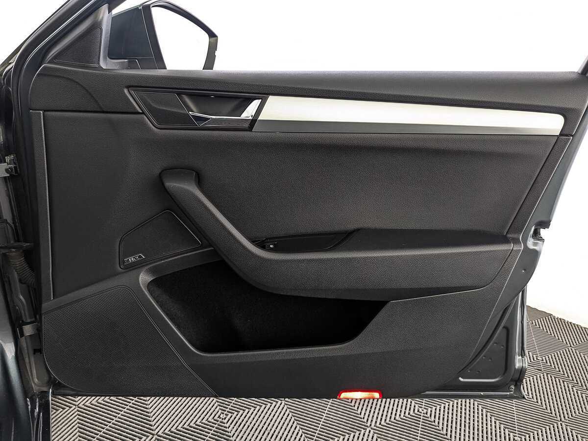 Skoda Superb с пробегом — 2018 год. Фото: #22