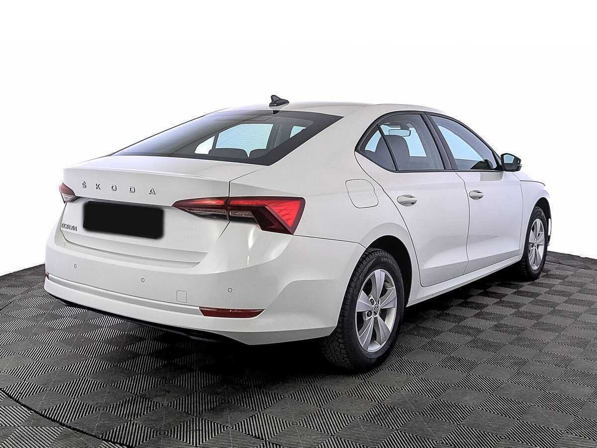 Skoda Octavia с пробегом — 2021 год. Фото: #4