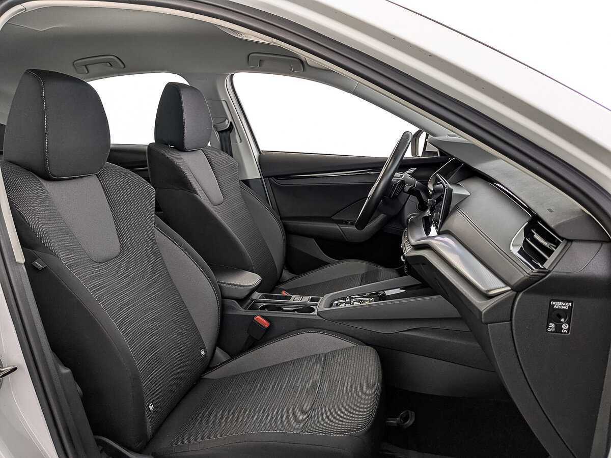 Skoda Octavia с пробегом — 2021 год. Фото: #22