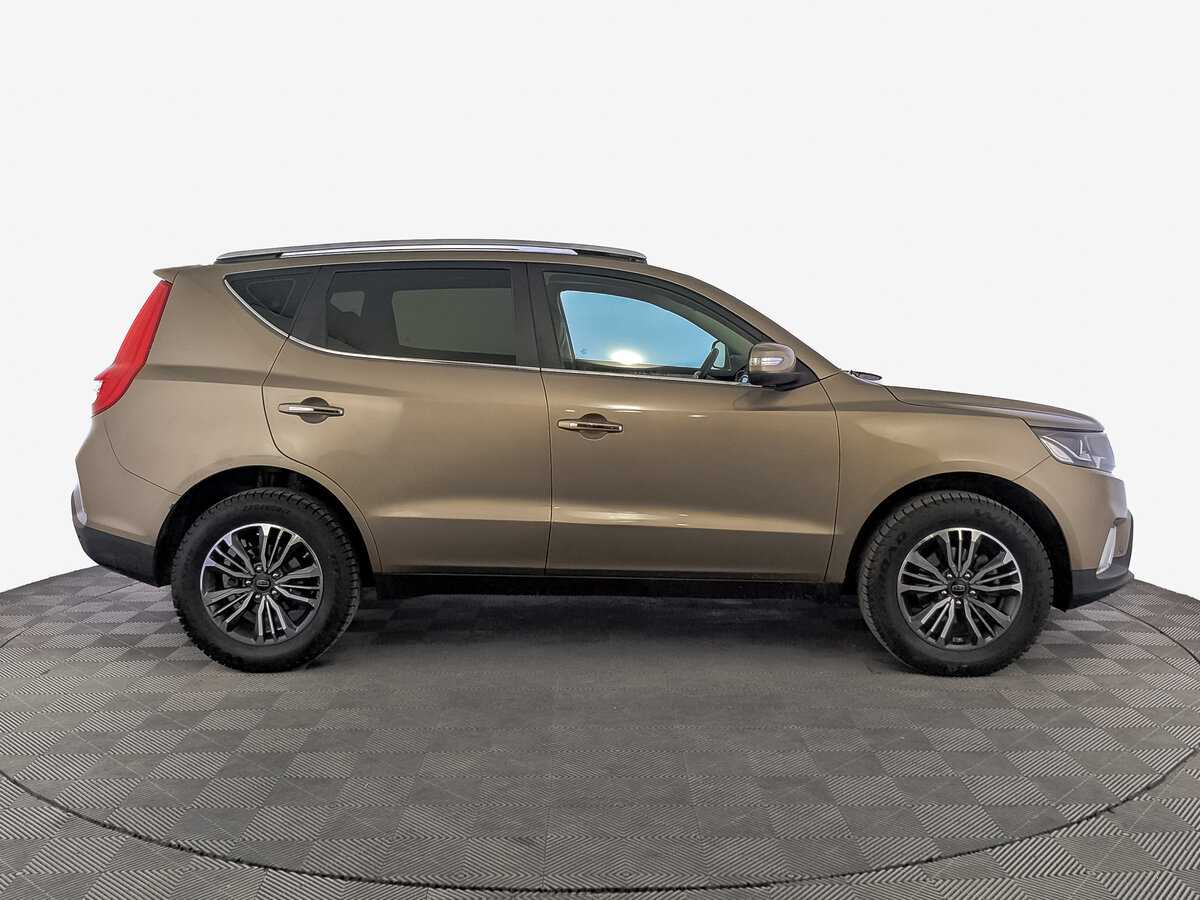 Geely Emgrand X7 с пробегом — 2019 год. Фото: #3