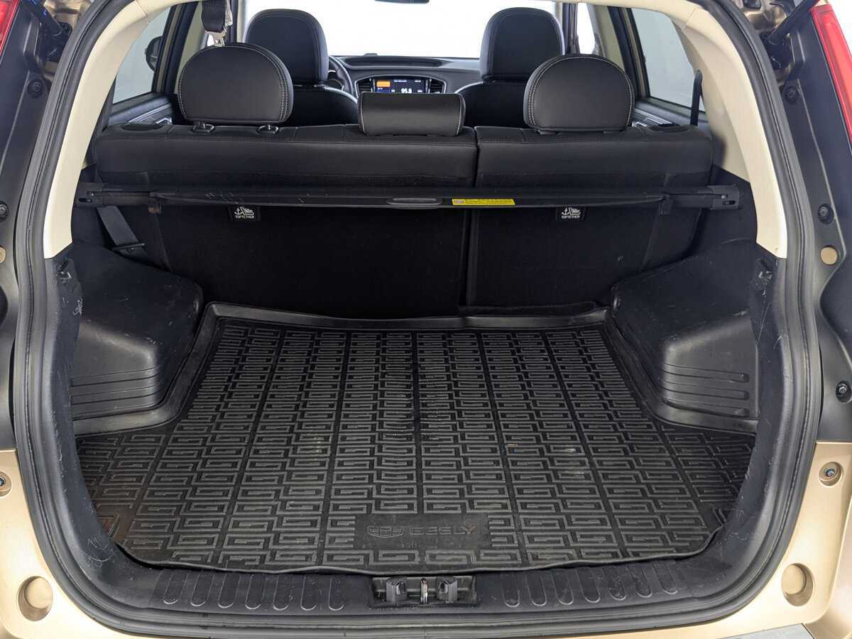 Geely Emgrand X7 с пробегом — 2019 год. Фото: #9