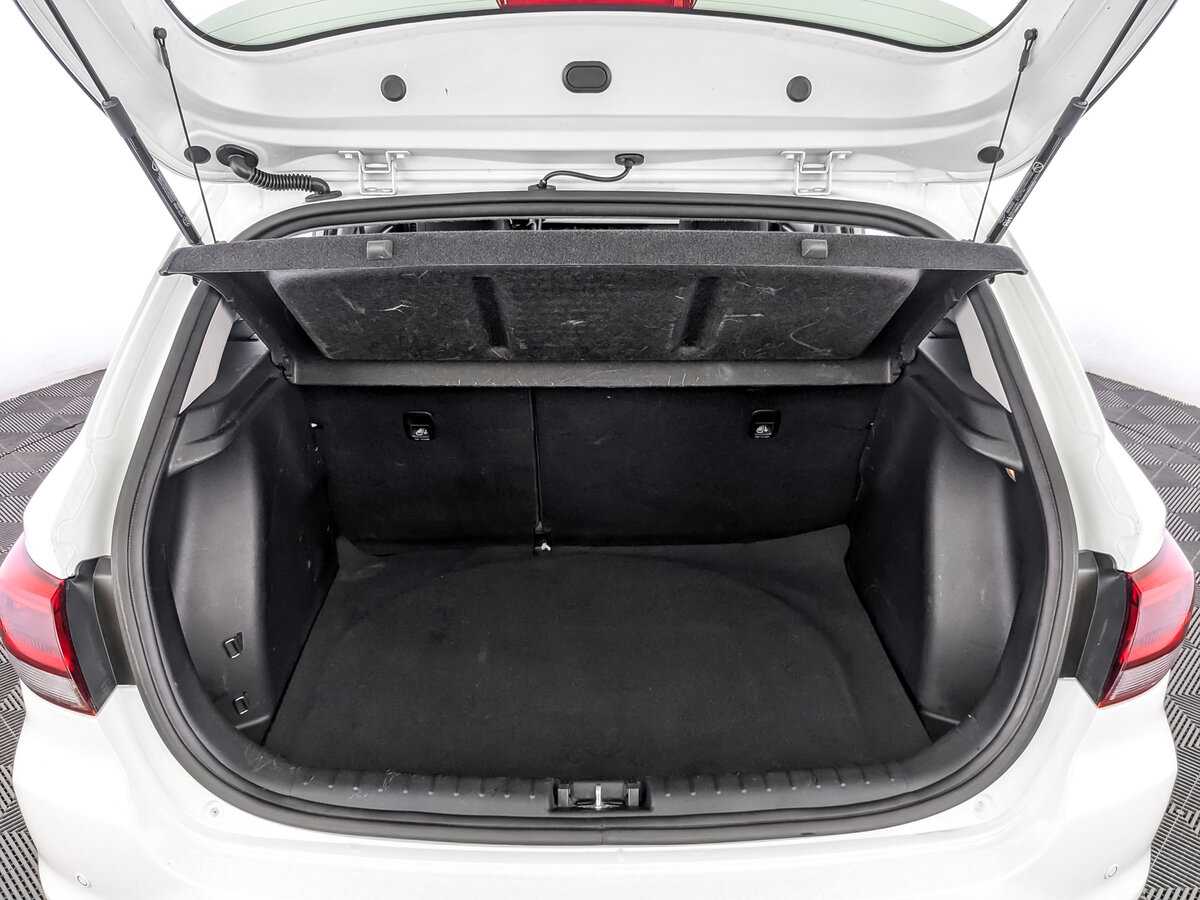 Kia Rio с пробегом — 2019 год. Фото: #9