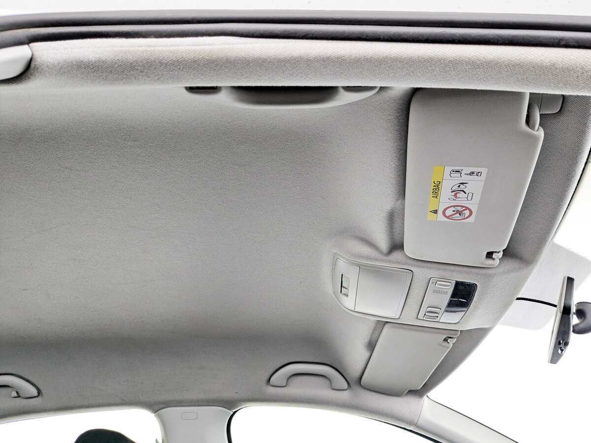 Skoda Rapid с пробегом — 2017 год. Фото: #19