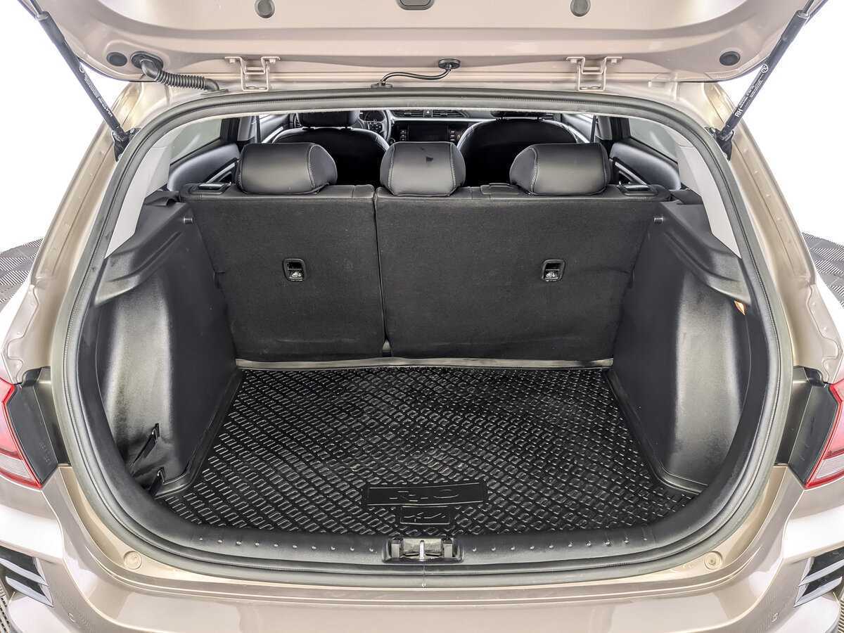 Kia Rio с пробегом — 2022 год. Фото: #9