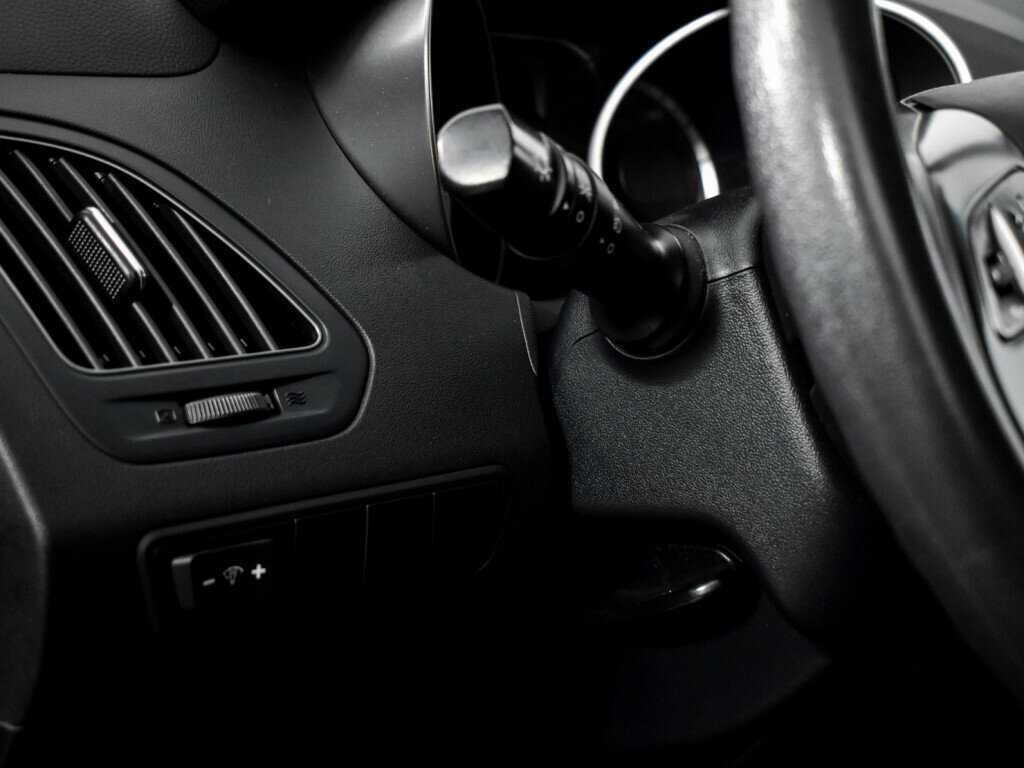 Hyundai ix35 с пробегом — 2015 год. Фото: #9