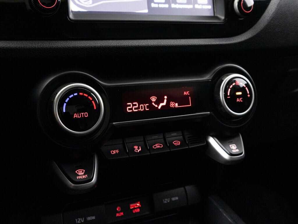 Kia Rio с пробегом — 2020 год. Фото: #17