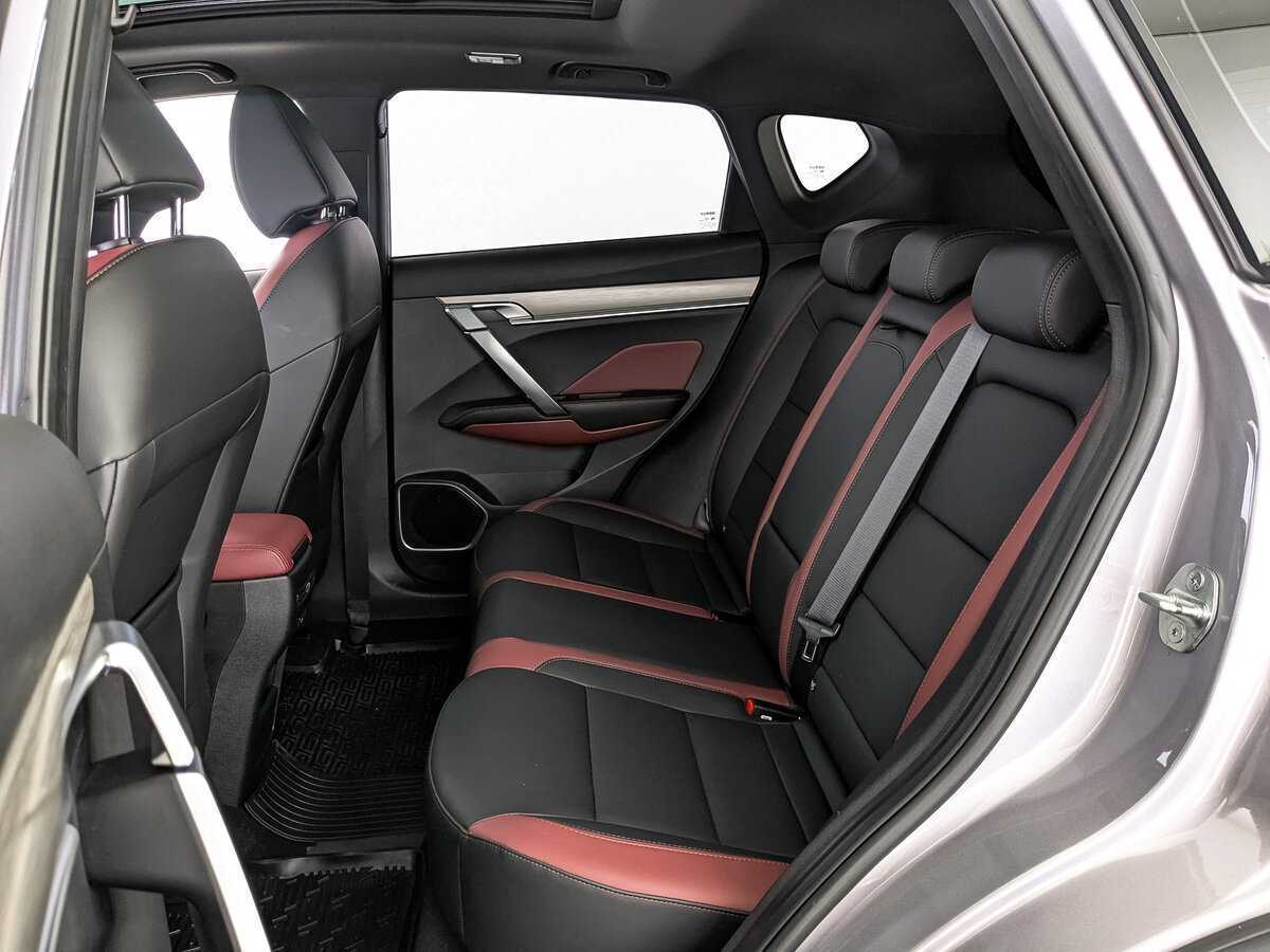 Geely Coolray с пробегом — 2023 год. Фото: #15