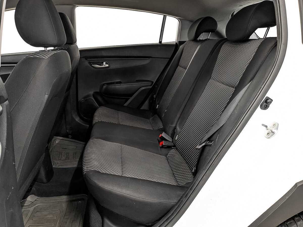 Kia Rio с пробегом — 2020 год. Фото: #16