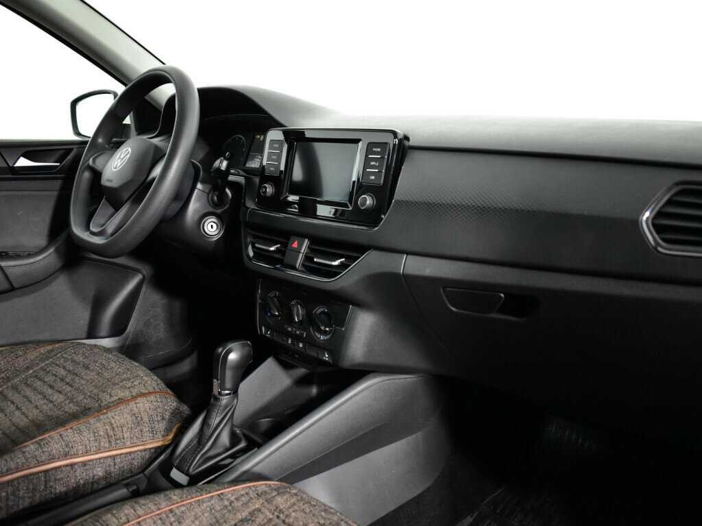 Volkswagen Polo с пробегом — 2020 год. Фото: #8