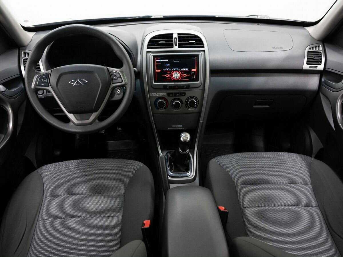 Chery Tiggo (T11) с пробегом — 2015 год. Фото: #13