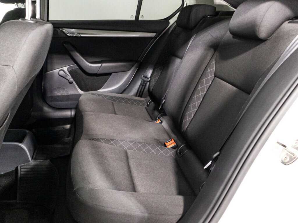 Skoda Octavia с пробегом — 2018 год. Фото: #9