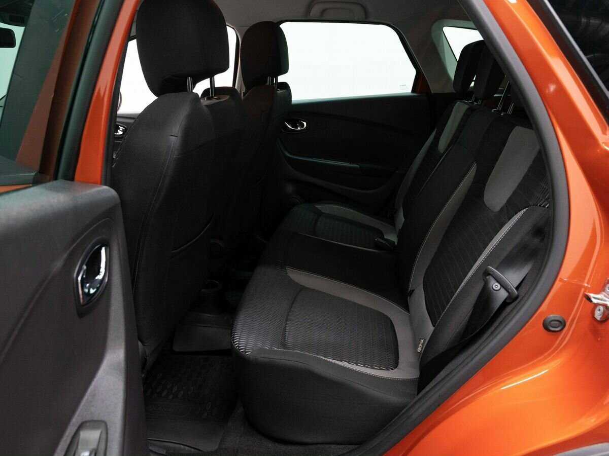 Renault Kaptur с пробегом — 2017 год. Фото: #8