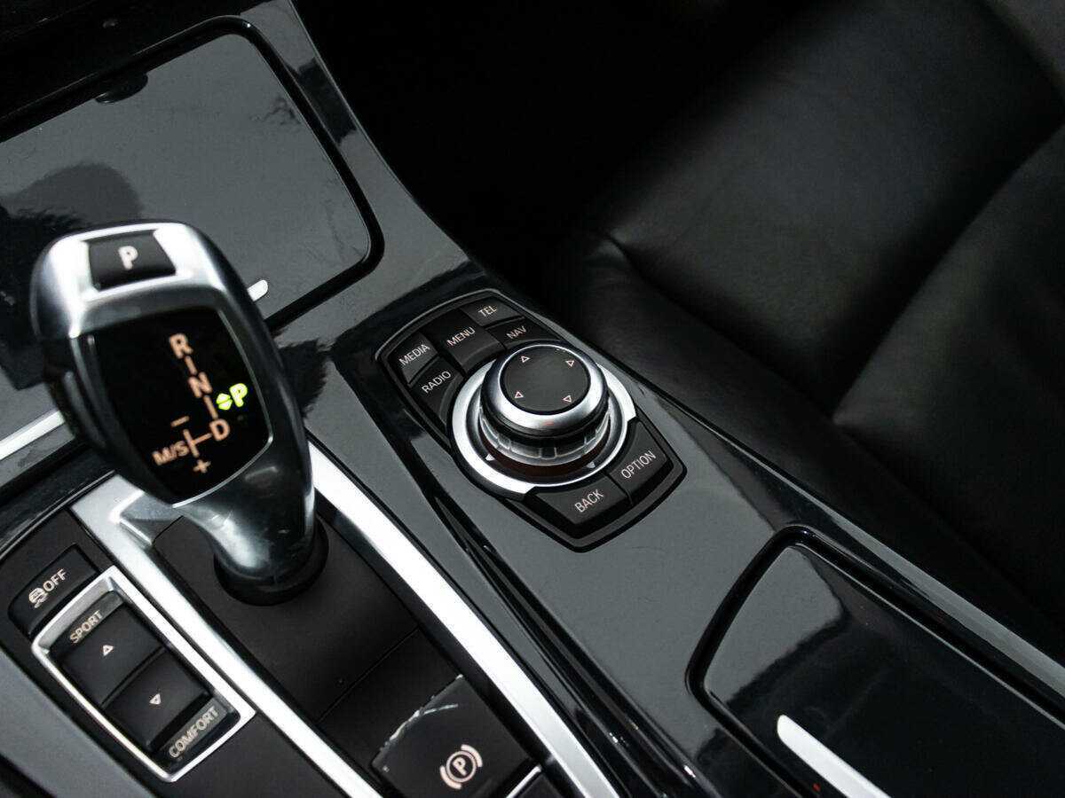 BMW 5 серии с пробегом — 2012 год. Фото: #18