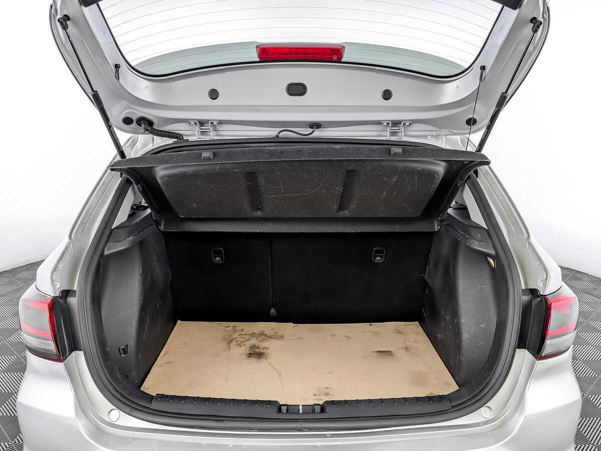 Kia Rio с пробегом — 2020 год. Фото: #9