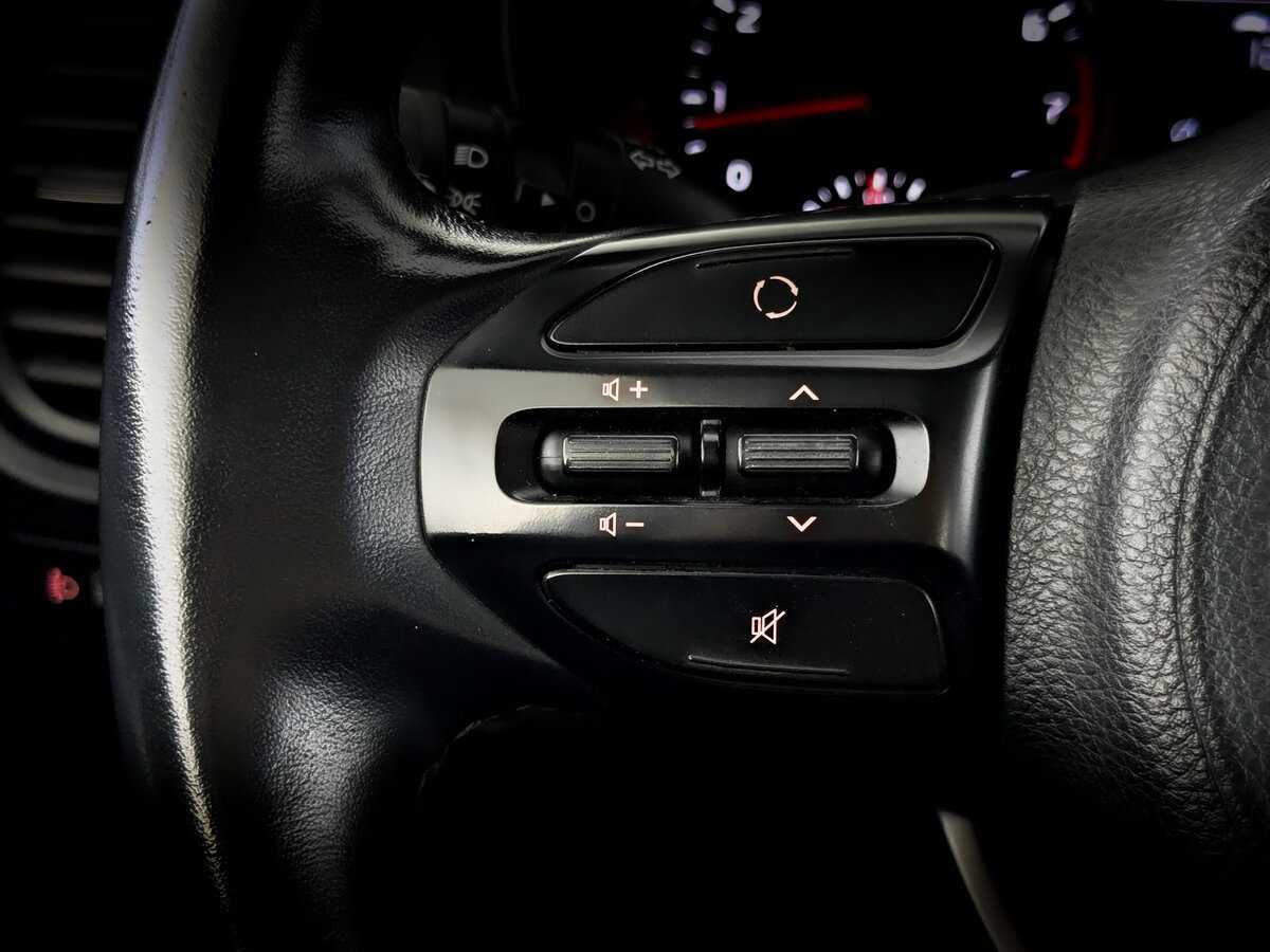 Kia Rio с пробегом — 2020 год. Фото: #24