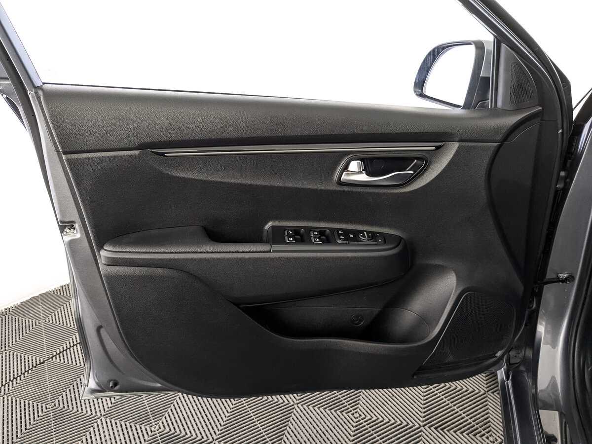 Kia Rio с пробегом — 2020 год. Фото: #18