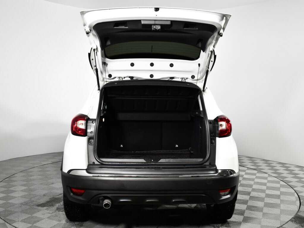 Renault Kaptur с пробегом — 2017 год. Фото: #13