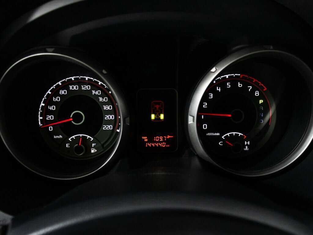 Mitsubishi Pajero с пробегом — 2013 год. Фото: #17